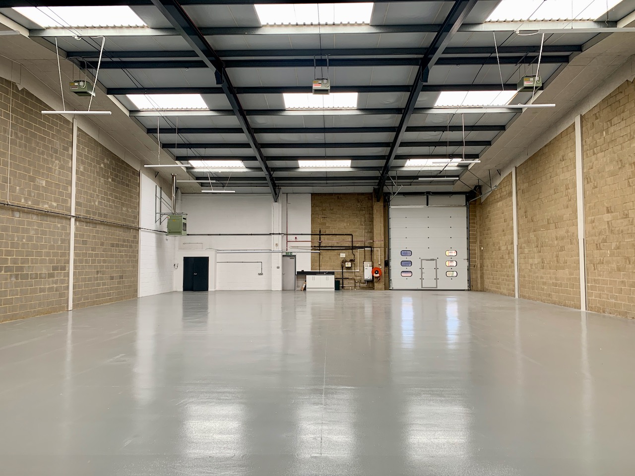 14-Plover-Close-Newport-Pagnell-Warehouse-internal