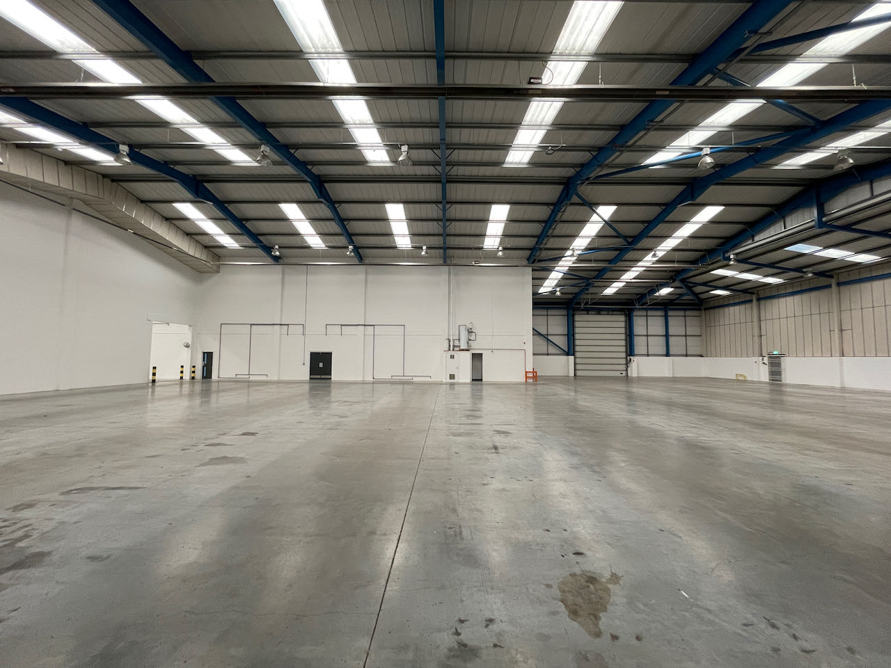 2-Millennium-Point-Aylesbury-warehouse-internal-2