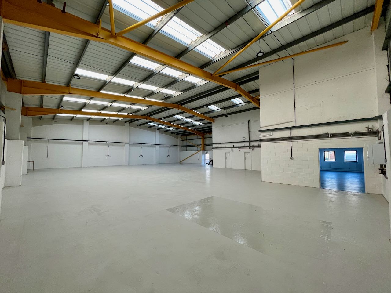 22-North-Luton-Refurbished-warehouse-internal-1