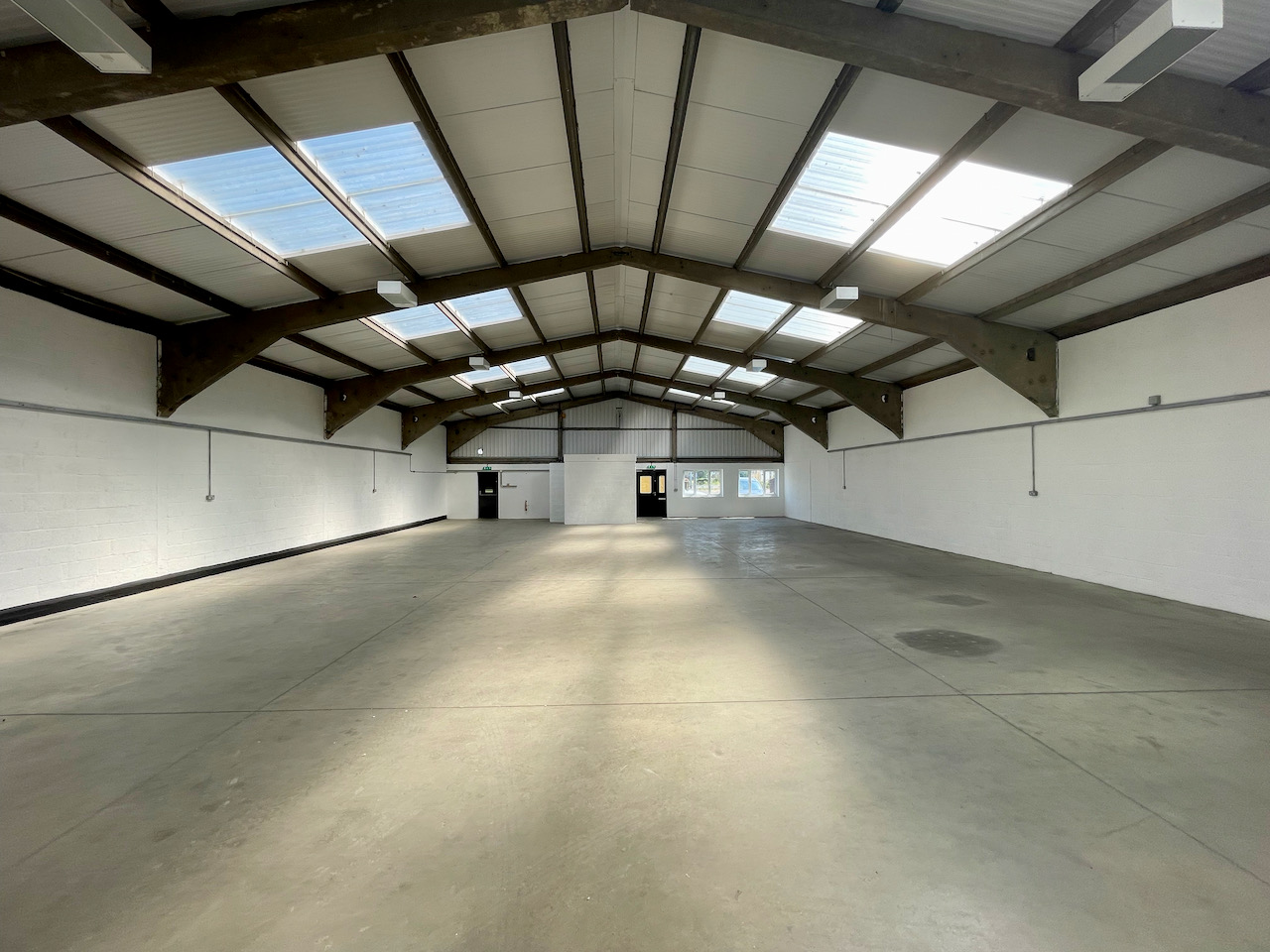 3-Billington-Road-Leighton-Buzzard-warehouse-internal-2