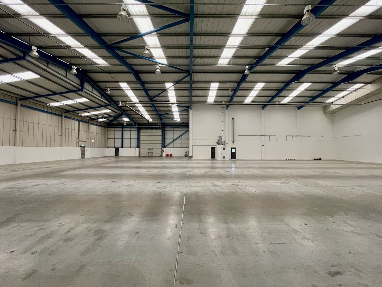 Unit-1-Millennium-Point-Aylesbury-warehouse-internal-2