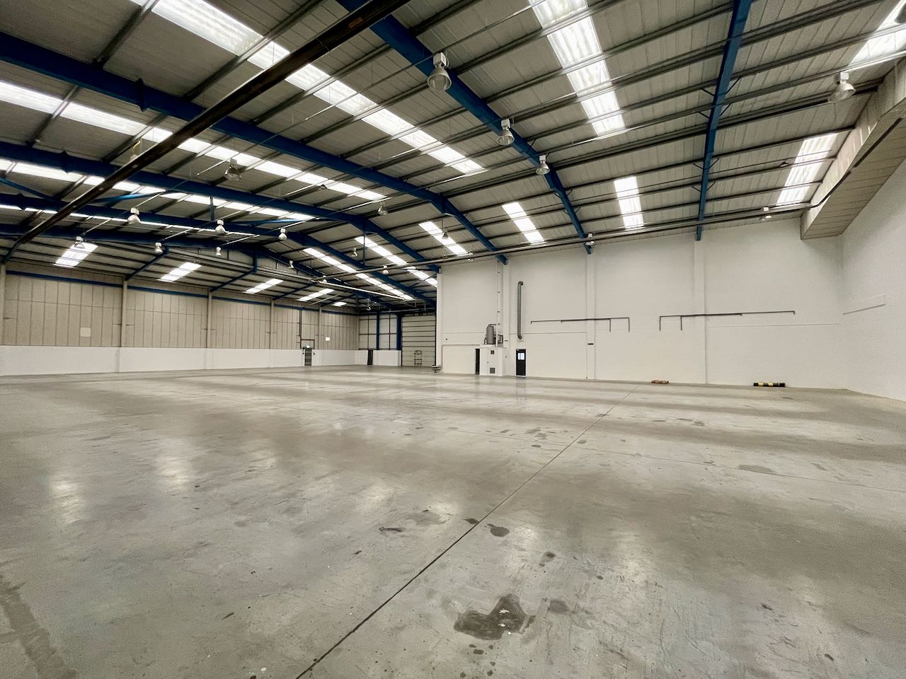 Unit-1-Millennium-Point-Aylesbury-warehouse-internal-3